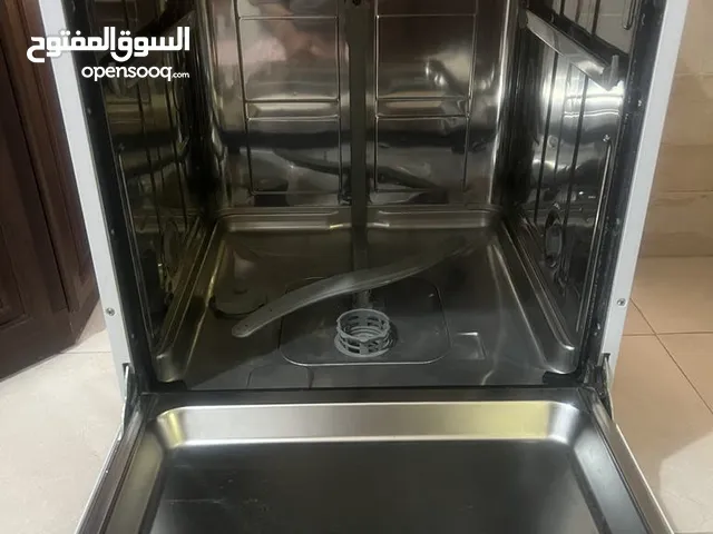 Hisense 12 Place Settings Dishwasher in Amman