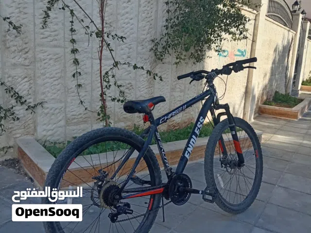 دراجة هوائية شبه جديد مواصفات اميركي جنط 27.5 للبيع في الزرقاء(جبل طارق)