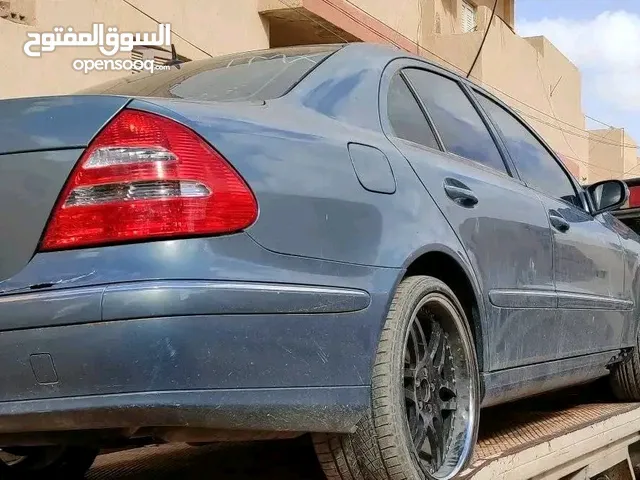 Used Mercedes Benz E-Class in Yafran