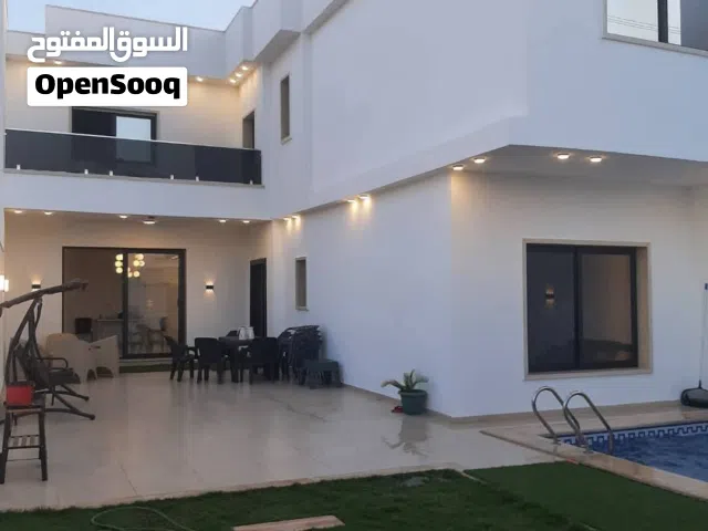 200 m2 3 Bedrooms Villa for Rent in Tripoli Al-Serraj