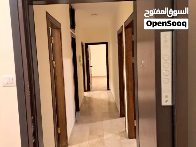 شقه مميزة للإيجار السنوي اربعه نوم 2 ماستر مساحه 250 م طابق اول بأجمل مناطق دير غبار