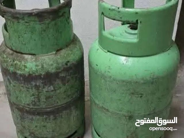 يوجد لدينا ثلاث جراة غاز للبيع