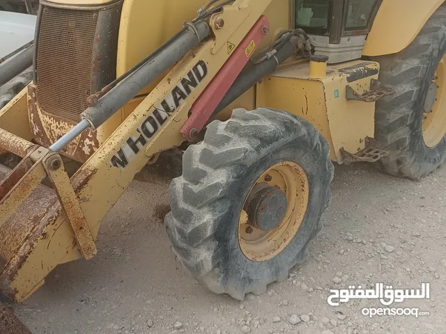 2017 Backhoe Loader Construction Equipments in Al Dakhiliya