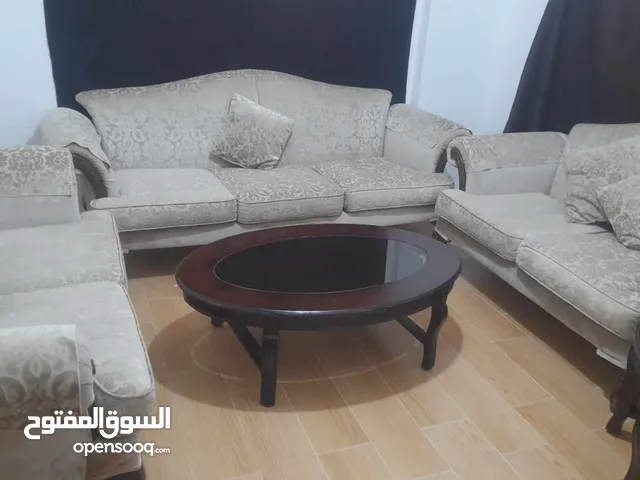 طقم كنب مع هدية طاولات