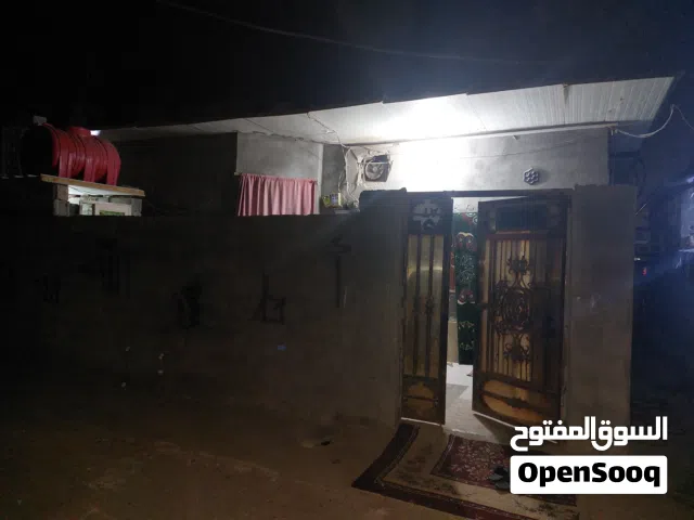 115 m2 2 Bedrooms Townhouse for Sale in Basra Tannumah
