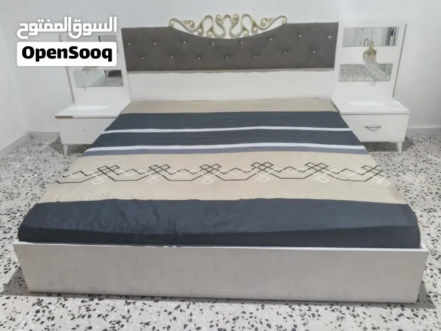 غرفة نوم 8 قطع لون ابيض