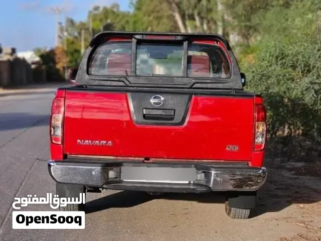 2012 نيسان نافارا SE