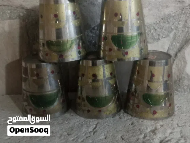كسات نحاس مع نقش تحف