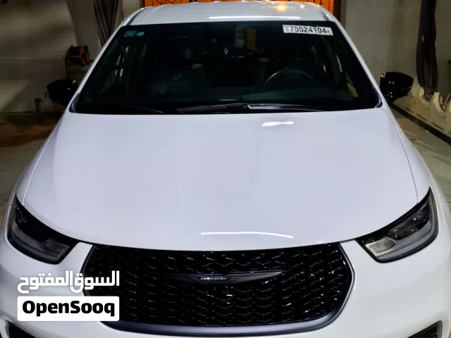 2024 كرايسلر باسيفيكا Touring L