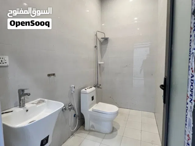 150 m2 2 Bedrooms Apartments for Rent in Basra Tannumah