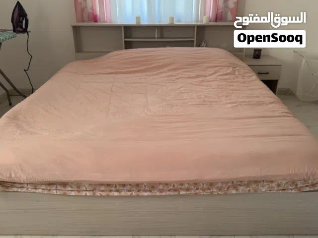 تم السریر شراؤه