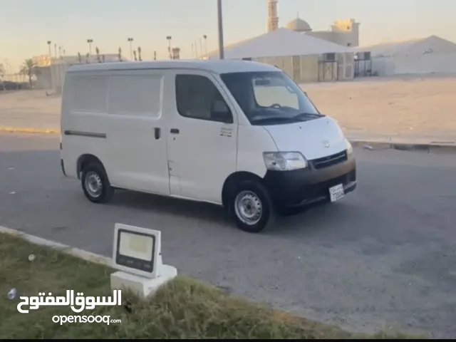 Box Daihatsu 2016 in Al Ahmadi