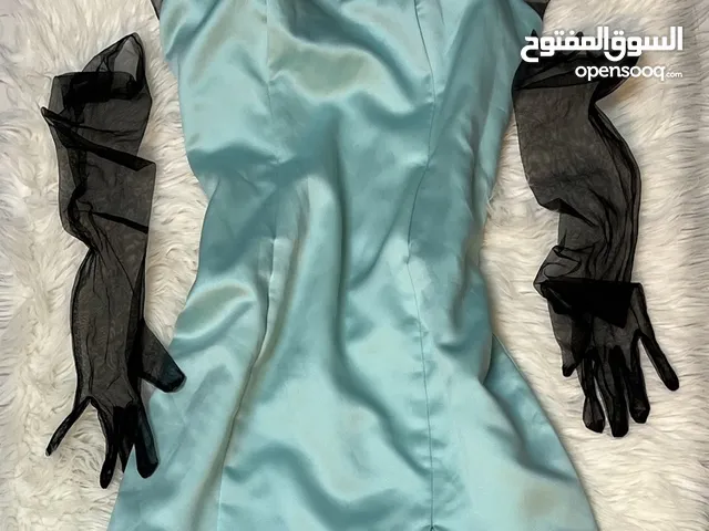 فساتين حفلات وسهرات وأعراس