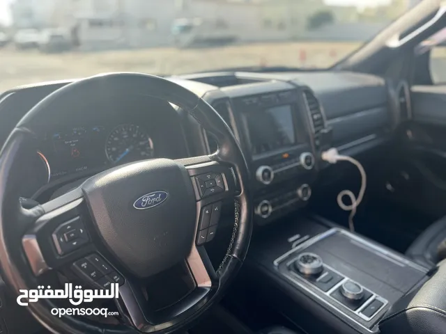 Ford Expedition 2018 in Muscat