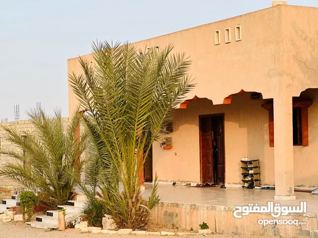 250 m2 3 Bedrooms Townhouse for Sale in Jafara Aziziya