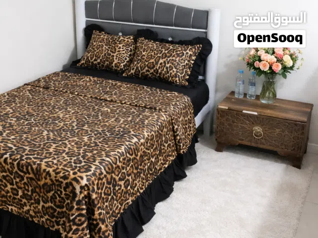 عيني جربايتي صار اسبوع من اخذتها  وسبب لبيع اريد اسافر . جربايه جبيره نفر واحد وتشيل نفرين هم وياها