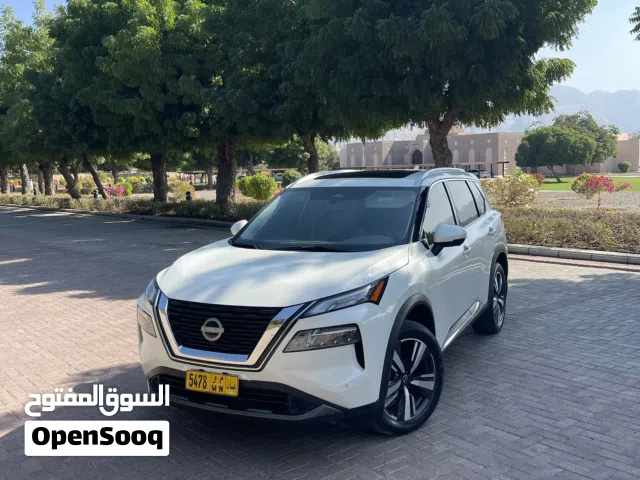 للبيع نيسان روج 2023 SL (فل اوبشن)