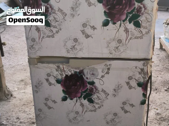 ثلاجة 8 قدم شغالة بيه ليك