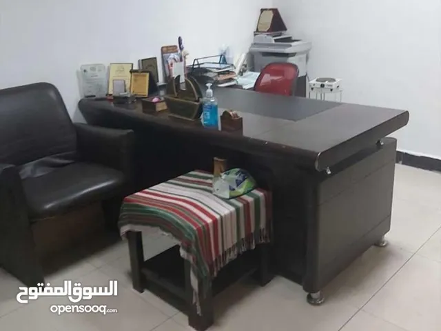 مكتب تجاري فاخر جدا للبيع بسعر منطقي يصلح لجميع الانشطة التجارية