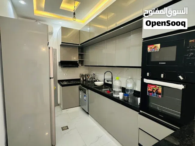 شقة تشطيب تام بالاثات للبييع