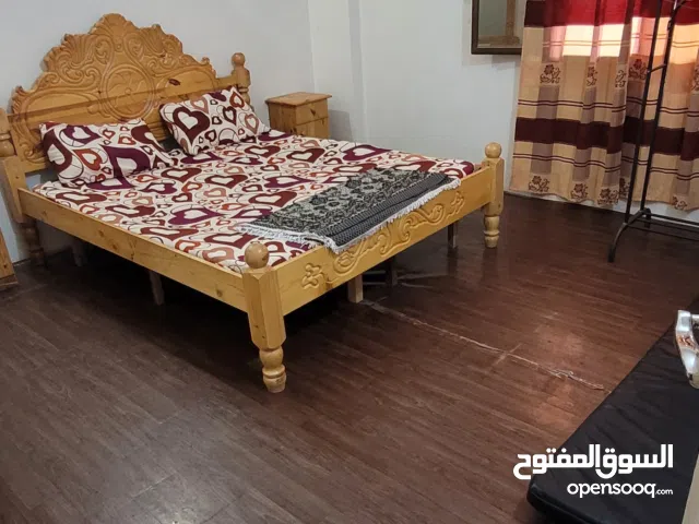 150 m2 2 Bedrooms Apartments for Rent in Al Hudaydah Al-Hali