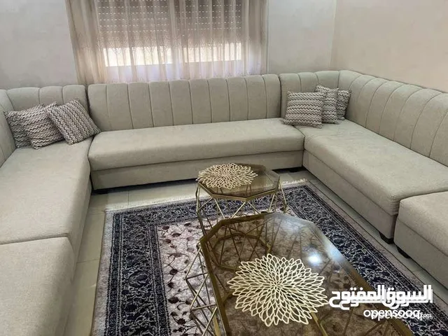 كورنر كبير يتسع ل 16 شخص تفصيل دانلوب مريح شبه جديد ولا نقره للبيع في قرية النخيل