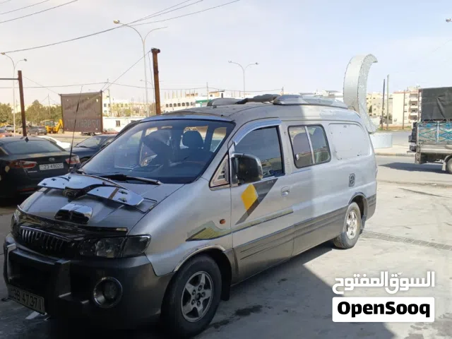 2001 هيونداي H 100