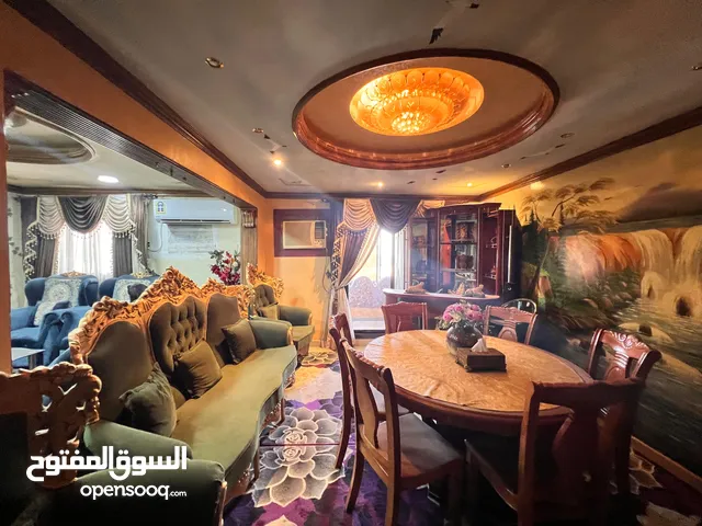 للبيع شقه مفروشه في ام الحصم اطلاله بحريه