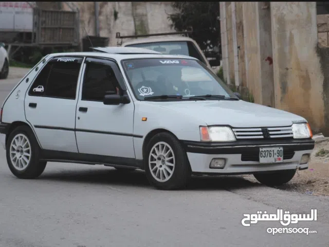 بيجو 205 موديل 1999  للبيع
