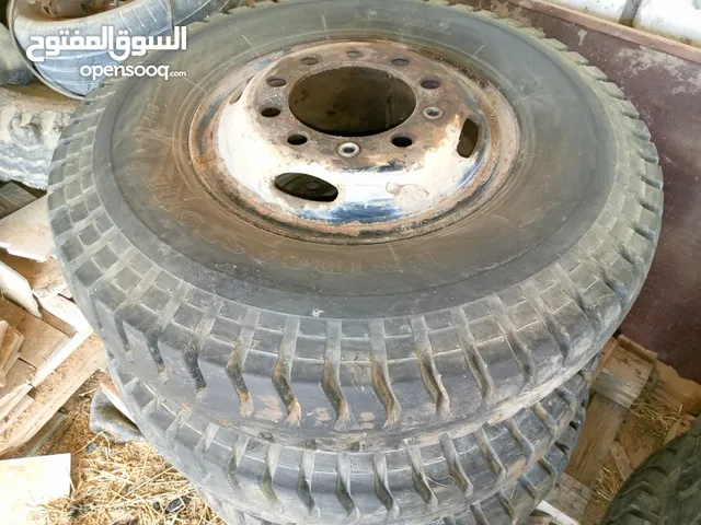 Bridgestone 22.5 Tyre & Rim in Tripoli