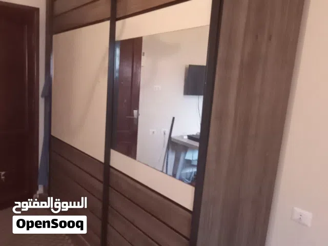 متاح دولاب تركي 2.80*2.40 مستعمل
