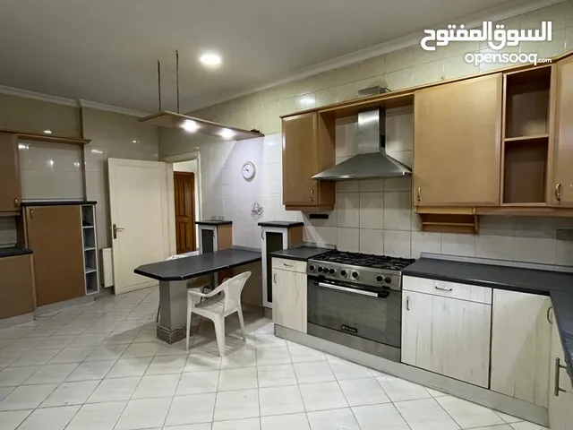 264 m2 4 Bedrooms Apartments for Sale in Amman Abdoun