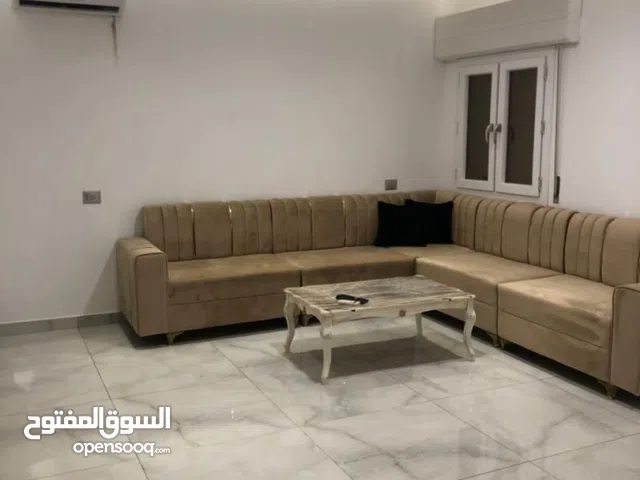 550 m2 More than 6 bedrooms Villa for Rent in Tripoli Bin Ashour