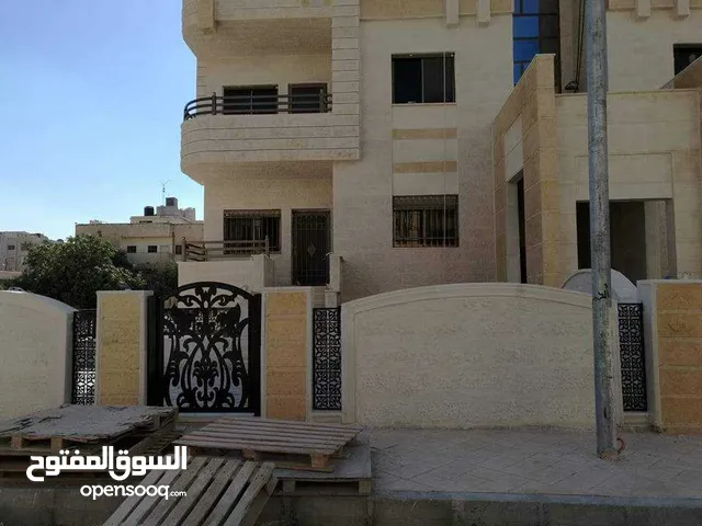 150 m2 5 Bedrooms Apartments for Sale in Irbid Hay Al Worood