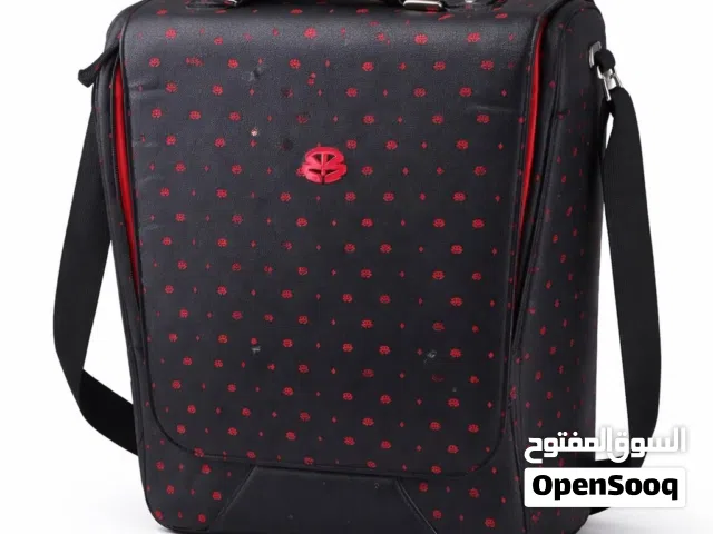 شاشه نضيفه مستعمل شهرين فقط 17 إنش أمورها طيبه و نظيفه