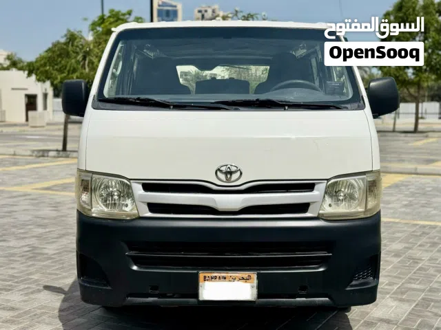 2013 Toyota Hiace Cargo