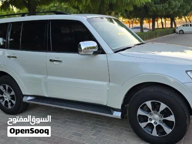 Mitsubishi Pajero 2016 Expat driven good condition. Full history with precision tunes