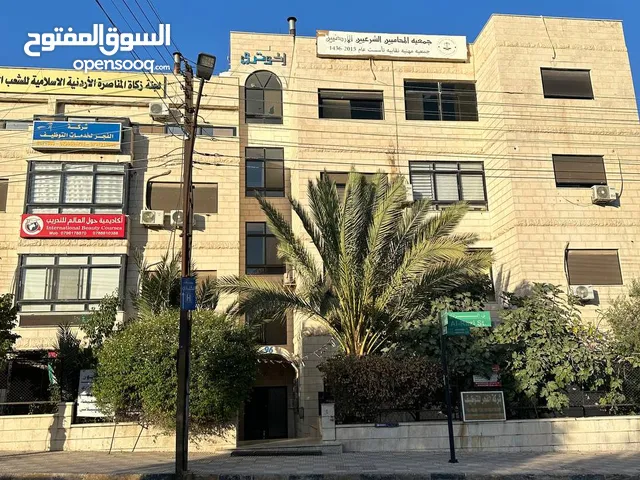 مكتب فارغ للإيجار  في جبل الحسين ـ  بجانب وزارة الأوقاف - من المالك مباشرة