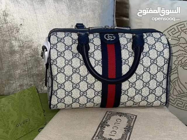 قوتشي نسائيه