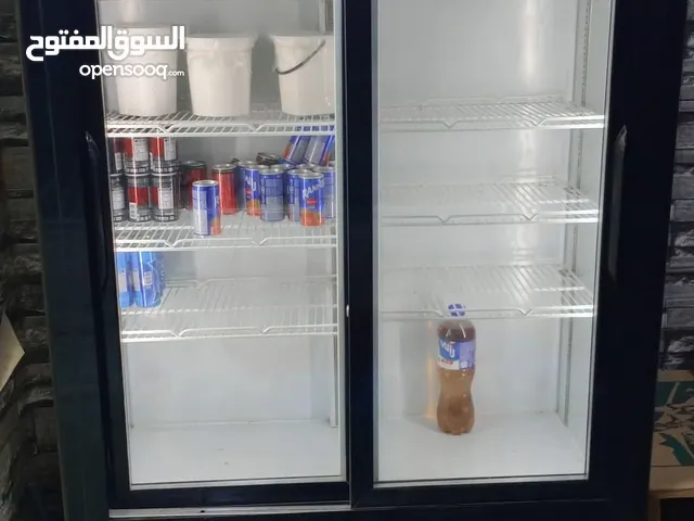 مستلزمات محل للبيع