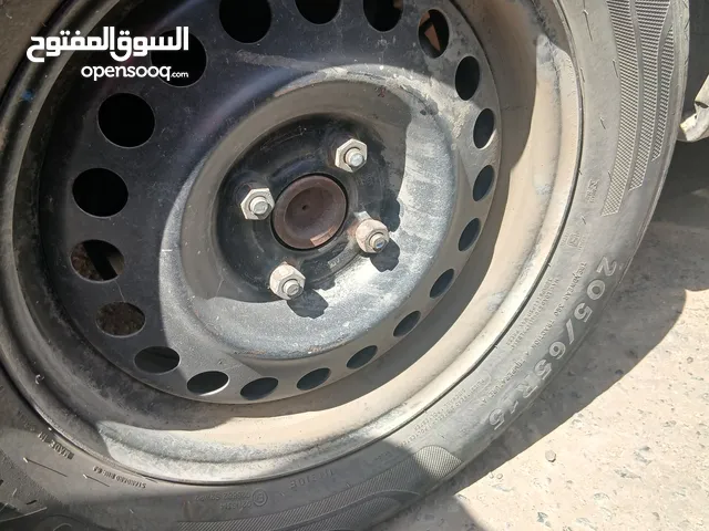 جنط سوح اسود حديد مقاس 15 مع كفر