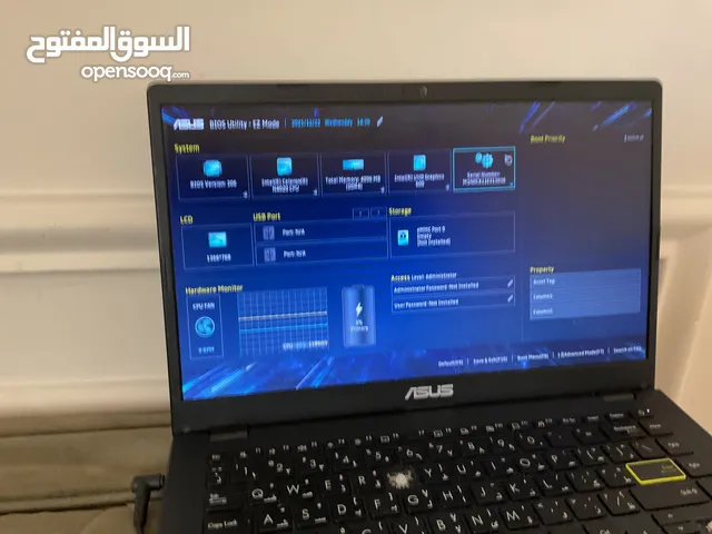 Aus laptop 15.6 inches windows 11 but it got some problems look at description