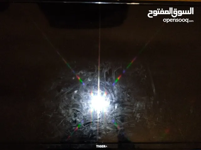 شاشة LED نوع تايچر 32 بوصة + سماعات سبهوفر MicroLab