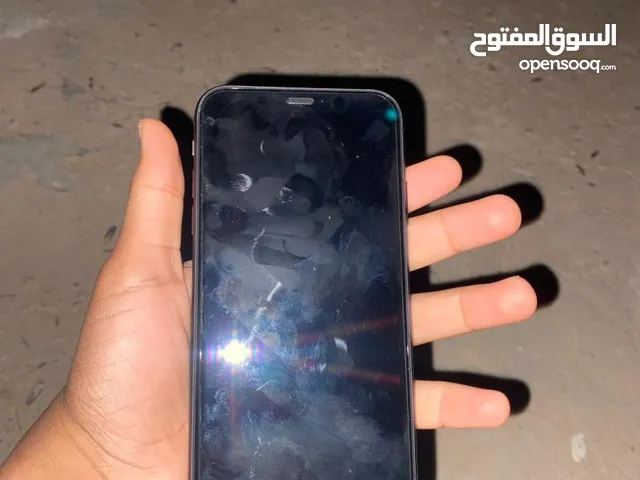 Apple iPhone 11 64 GB in Tripoli