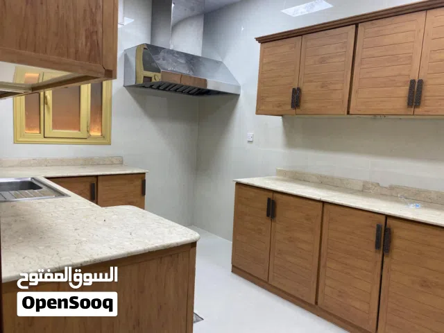 140 m2 3 Bedrooms Apartments for Rent in Al Jahra Matla'