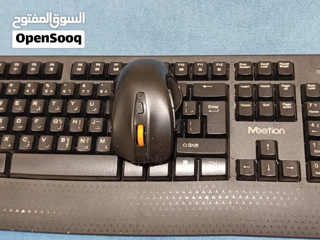 كيبورد Meetion كامل بحالة ممتازة ماوس ألعاب لاسلكي VXE R1 أبيض بحالة ممتازة