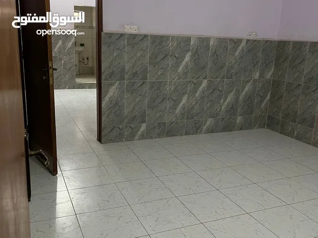 120 m2 2 Bedrooms Apartments for Rent in Basra Hakemeia
