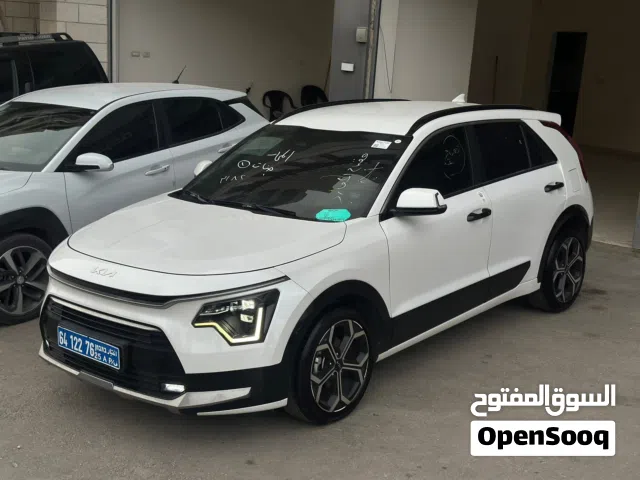 2023 كيا نيرو Standard
