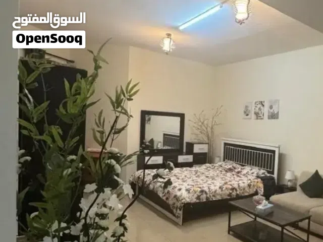 ستديو للبيع