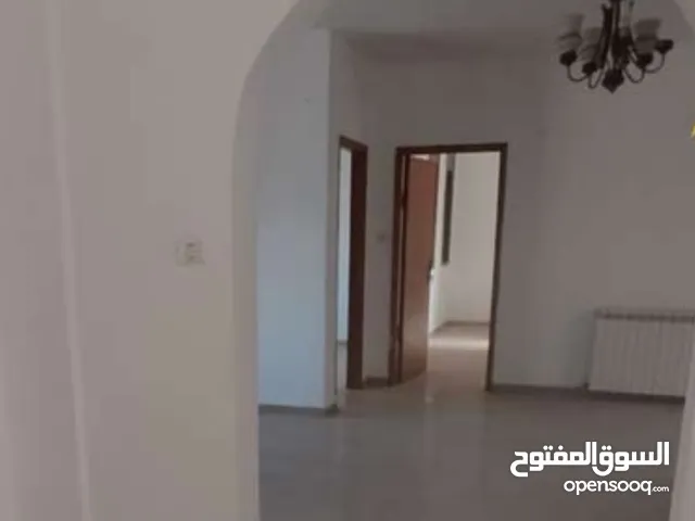 ثلاث غرف نوم غير مفروش ام الشرايط قرب جامع اليرموك